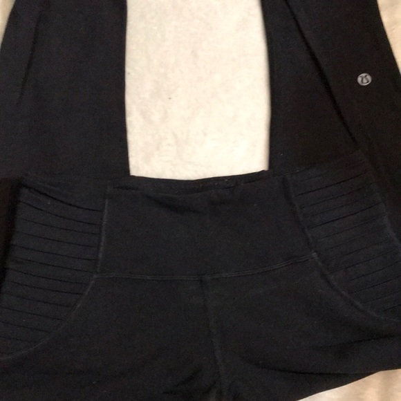 Lululemon Legging pants - Picture 3 of 3